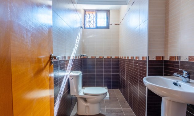 Resale - Villa -
Orihuela Costa - Villamartin