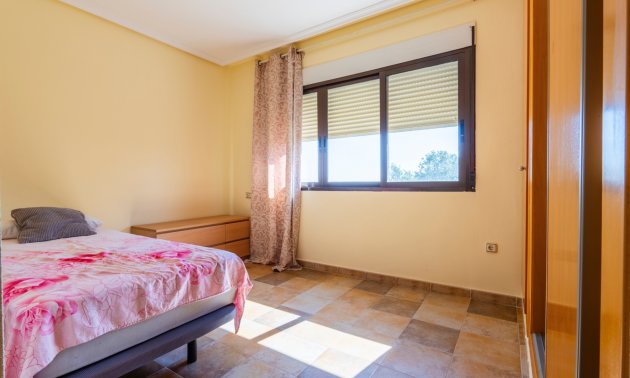 Resale - Villa -
Orihuela Costa - Villamartin