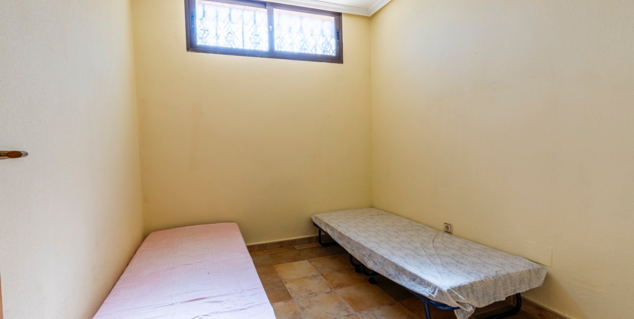 Resale - Villa -
Orihuela Costa - Villamartin