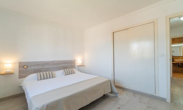 Resale - Apartment / flat -
Torrevieja - Punta prima