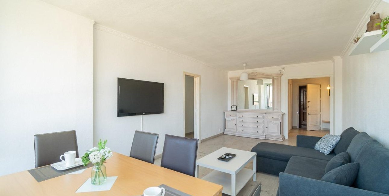 Resale - Apartment / flat -
Torrevieja - Punta prima