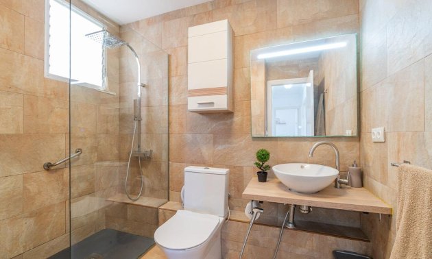 Resale - Apartment / flat -
Torrevieja - Punta prima