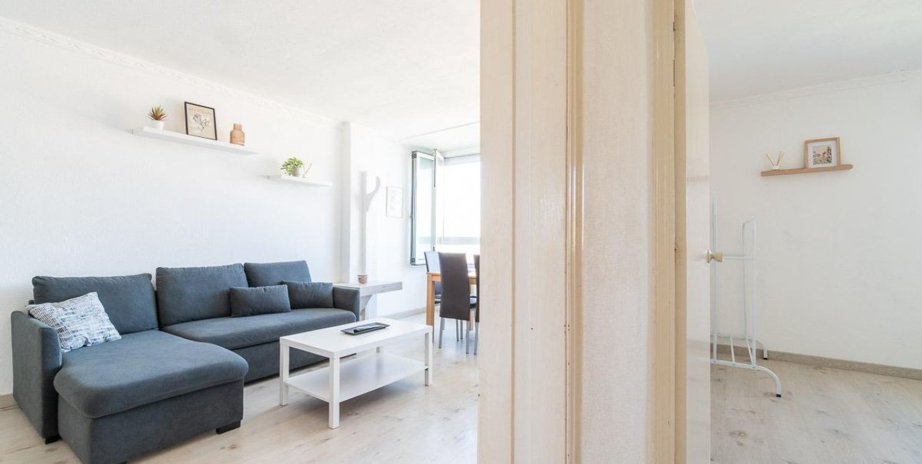 Resale - Apartment / flat -
Torrevieja - Punta prima