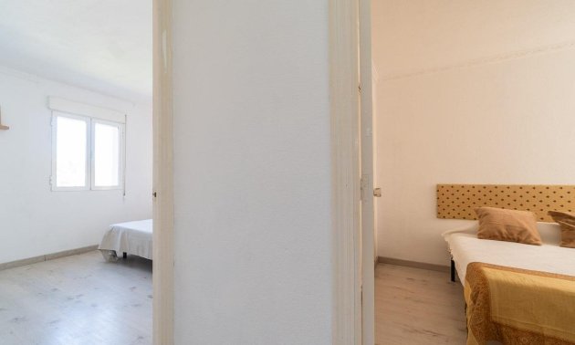 Resale - Apartment / flat -
Torrevieja - Punta prima