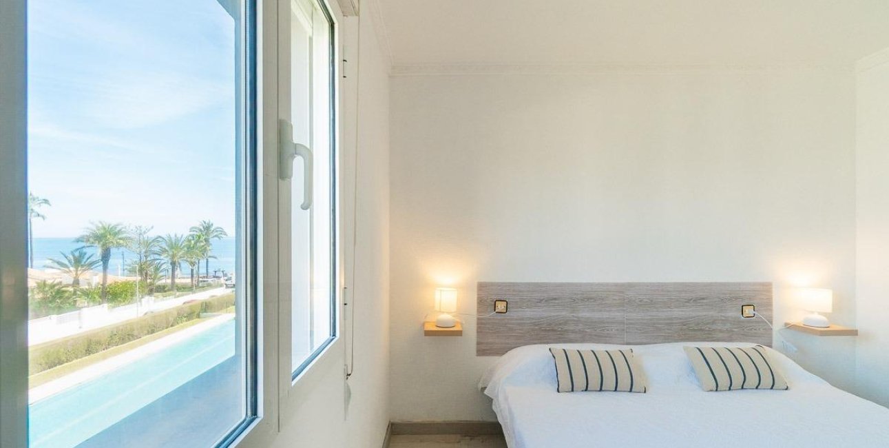 Resale - Apartment / flat -
Torrevieja - Punta prima