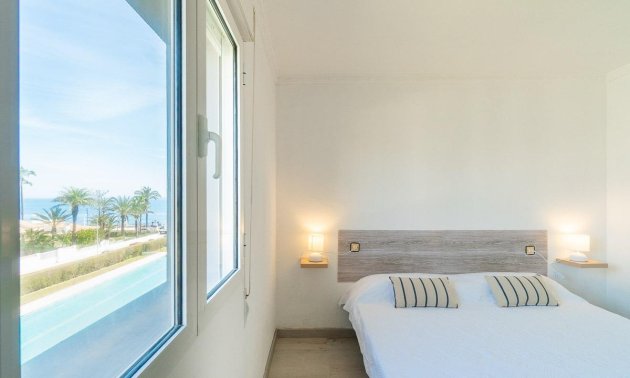 Resale - Apartment / flat -
Torrevieja - Punta prima
