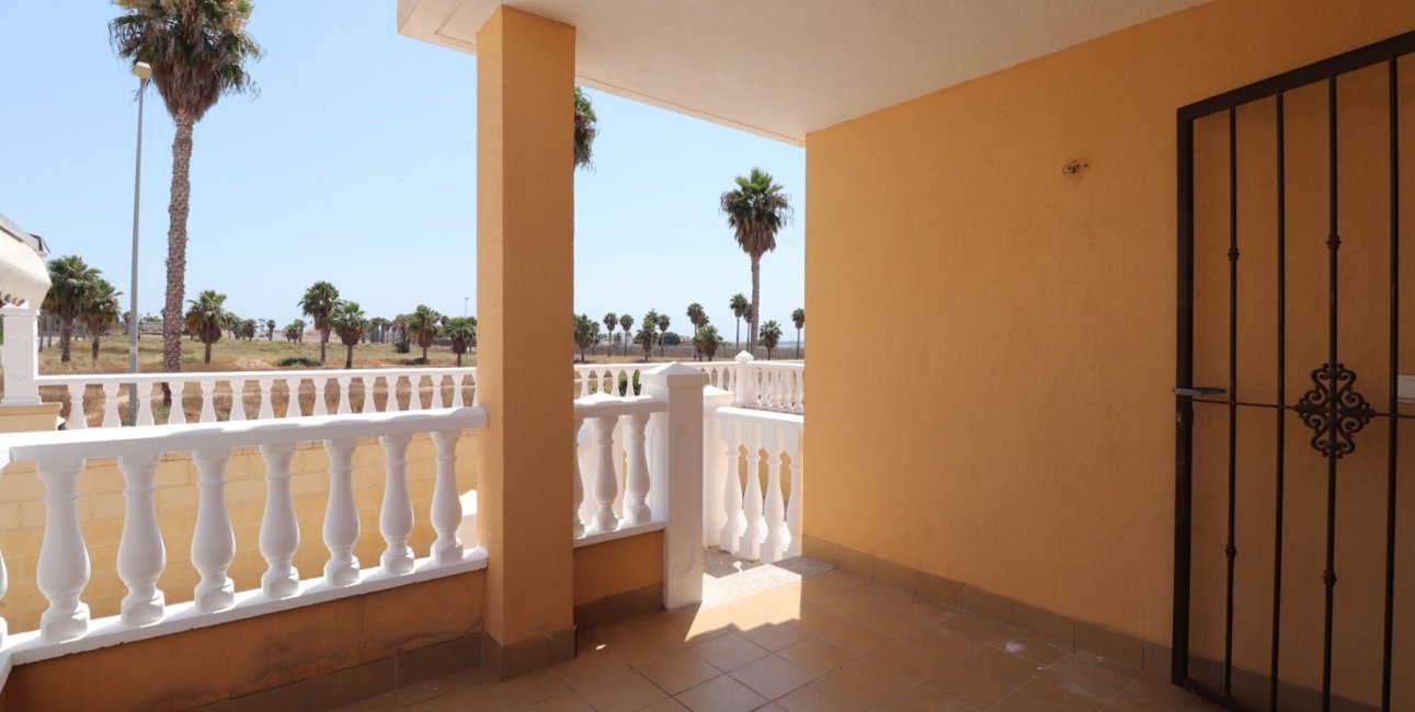 Resale - Townhouse -
Ciudad Quesada - Lo Marabu