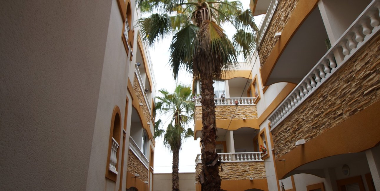 Resale - Apartment / flat -
Formentera del Segura - Formentera - Village