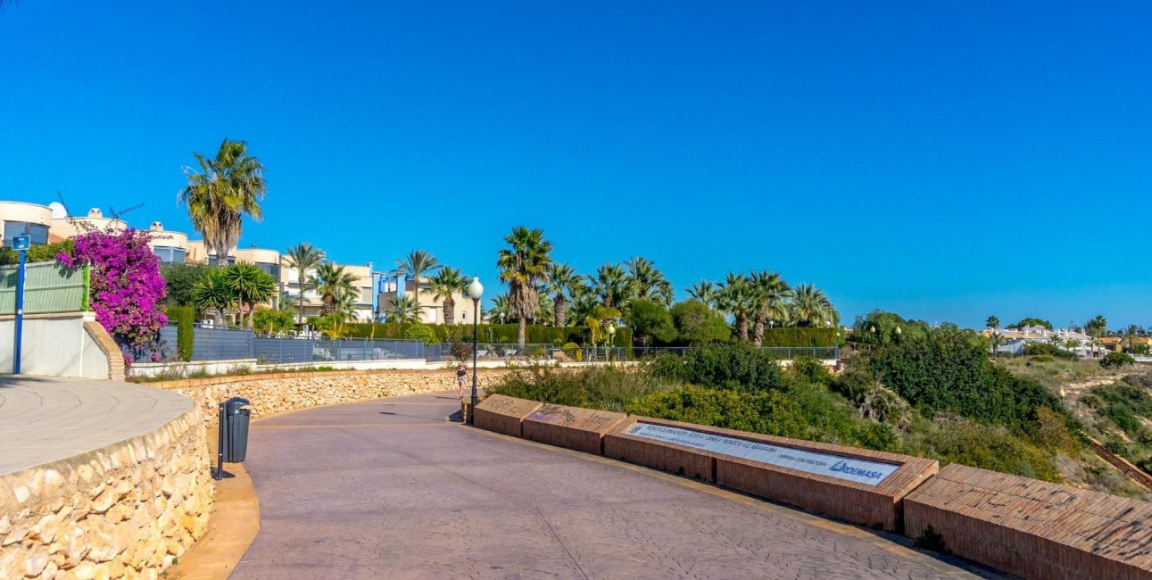 Rynek wtórny - Casa -
Orihuela Costa - Cabo Roig