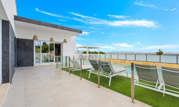 Resale - Villa -
Algorfa - Lomas de La Juliana