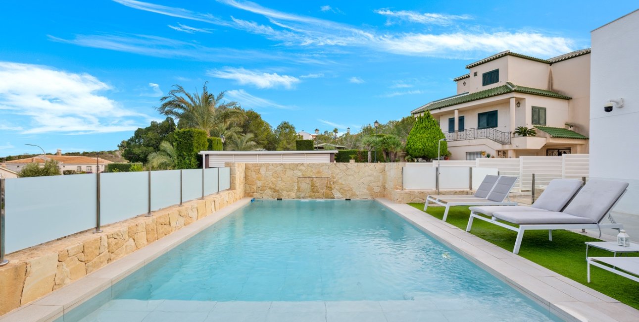 Resale - Villa -
Algorfa - Lomas de La Juliana