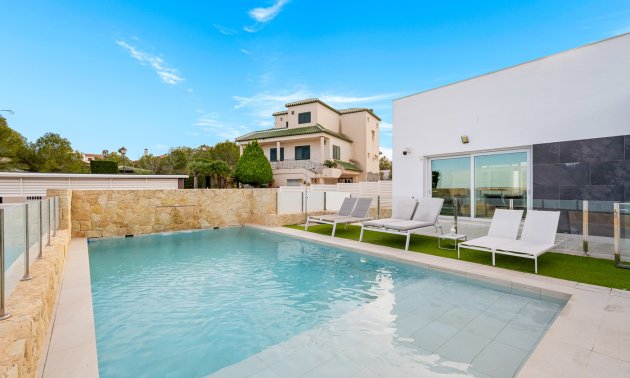 Resale - Villa -
Algorfa - Lomas de La Juliana