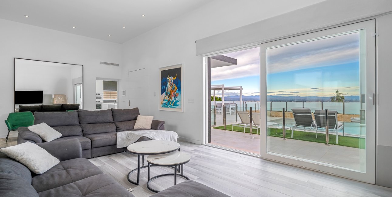 Resale - Villa -
Algorfa - Lomas de La Juliana