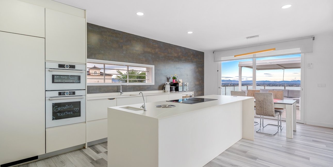 Resale - Villa -
Algorfa - Lomas de La Juliana