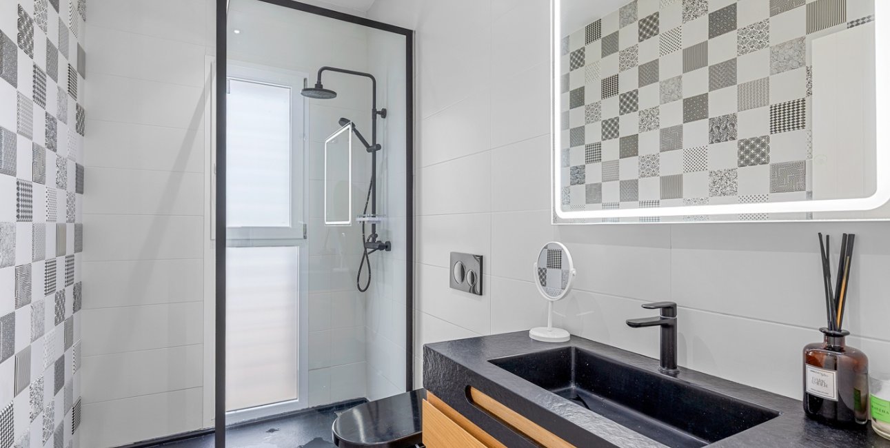 Resale - Villa -
Algorfa - Lomas de La Juliana