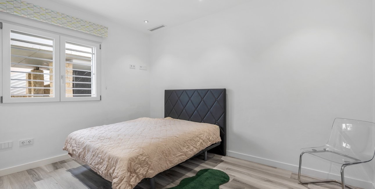 Resale - Villa -
Algorfa - Lomas de La Juliana