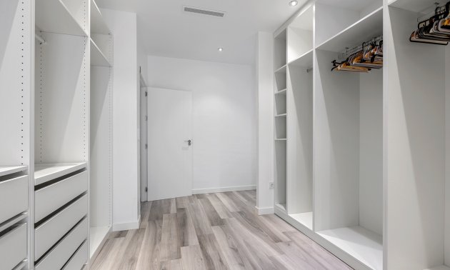 Resale - Villa -
Algorfa - Lomas de La Juliana