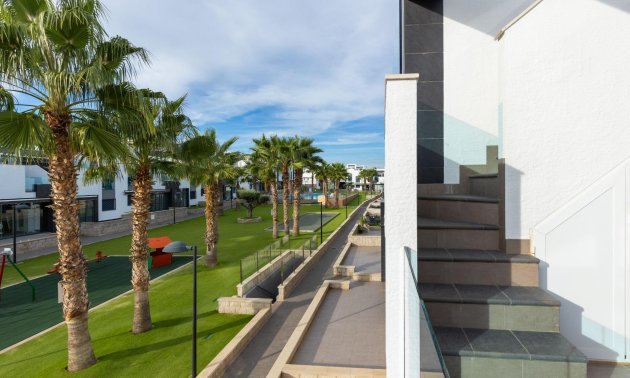 Resale - Bungalow -
Torrevieja - Los Balcones - Los Altos del Edén