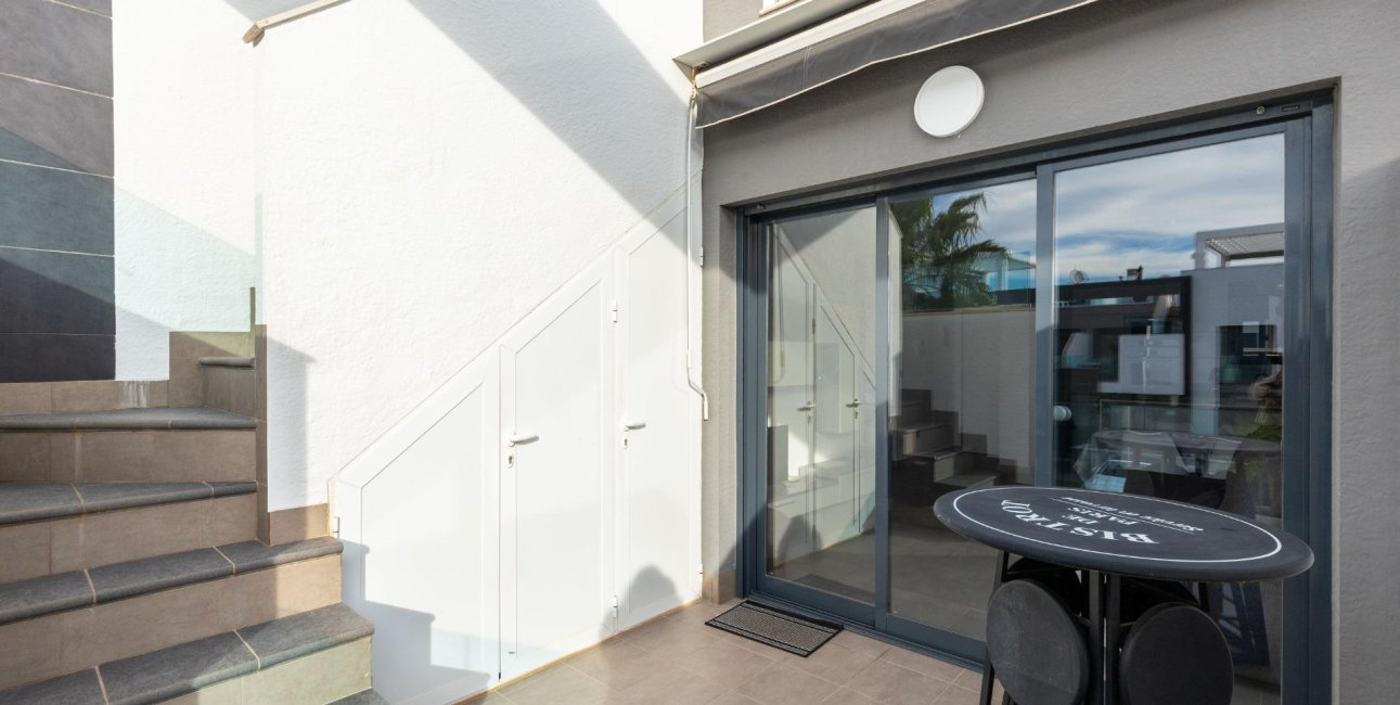 Resale - Bungalow -
Torrevieja - Los Balcones - Los Altos del Edén