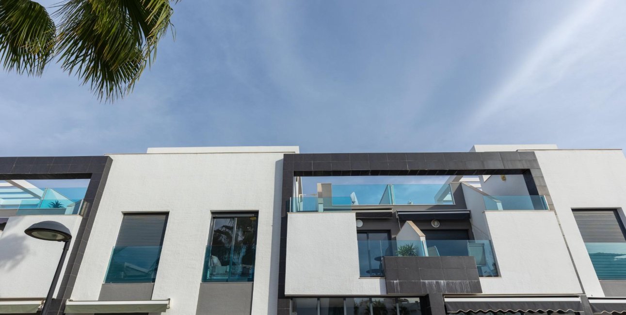 Resale - Bungalow -
Torrevieja - Los Balcones - Los Altos del Edén