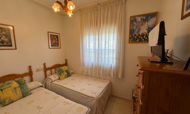 Resale - Bungalow -
Torrevieja - Aguas Nuevas