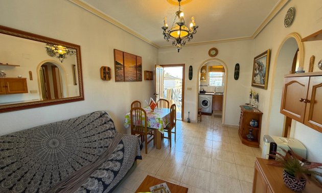 Resale - Bungalow -
Torrevieja - Aguas Nuevas