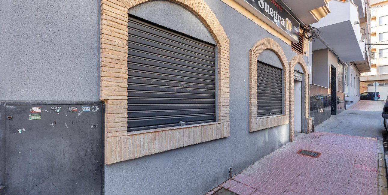 Rynek wtórny - Lokal handlowy -
Torrevieja - Estacion de autobuses