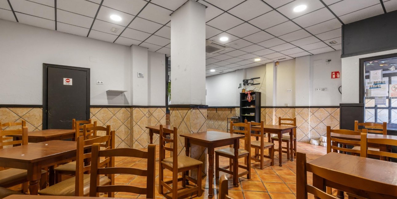 Rynek wtórny - Lokal handlowy -
Torrevieja - Estacion de autobuses