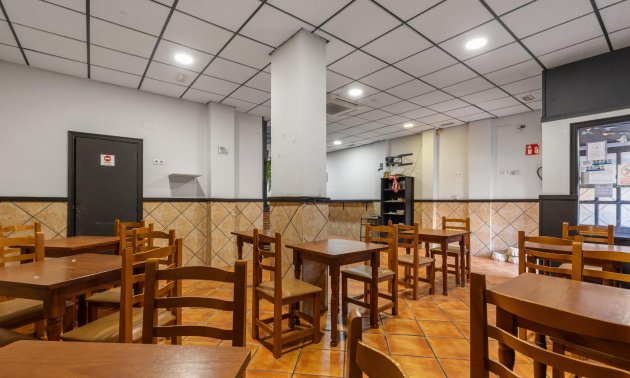 Rynek wtórny - Lokal handlowy -
Torrevieja - Estacion de autobuses