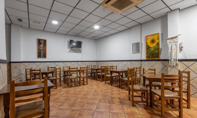 Rynek wtórny - Lokal handlowy -
Torrevieja - Estacion de autobuses