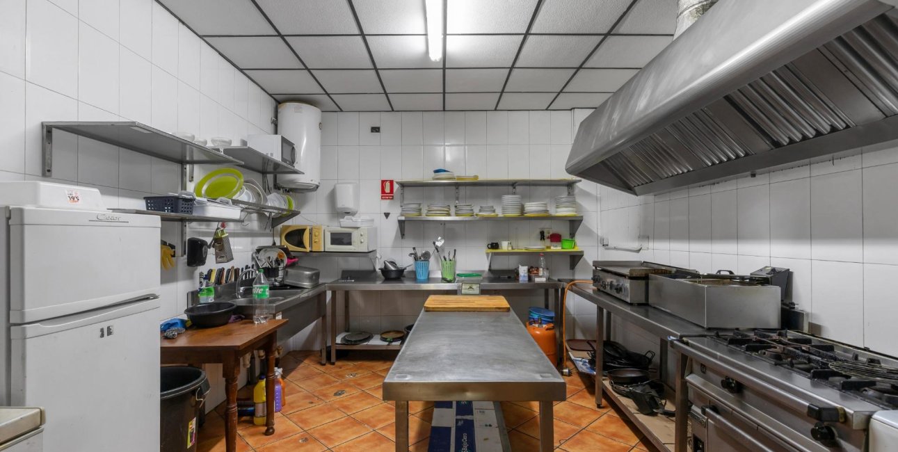 Rynek wtórny - Lokal handlowy -
Torrevieja - Estacion de autobuses