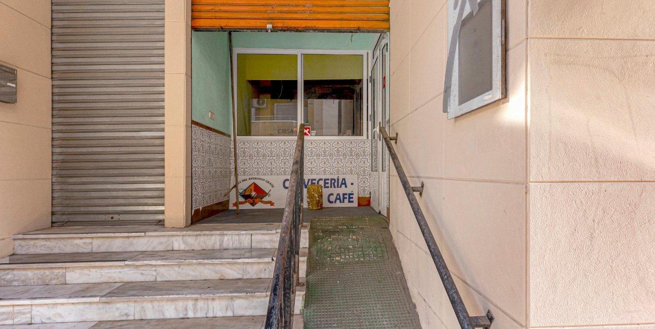 Resale - Commercial -
Torrevieja - Playa del Cura