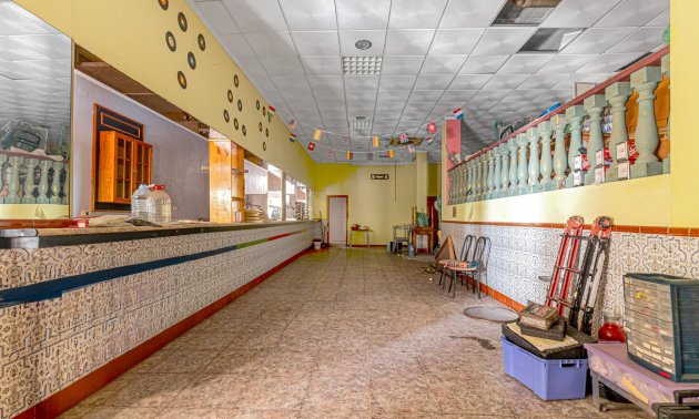 Resale - Commercial -
Torrevieja - Playa del Cura