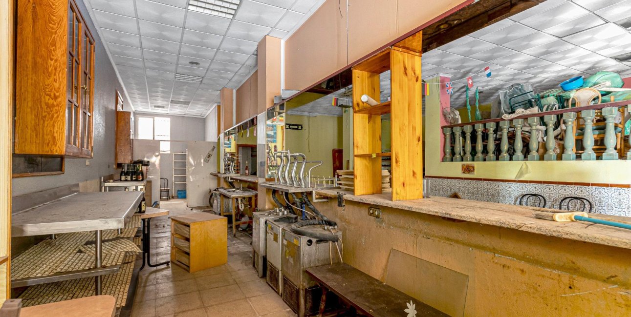 Resale - Commercial -
Torrevieja - Playa del Cura