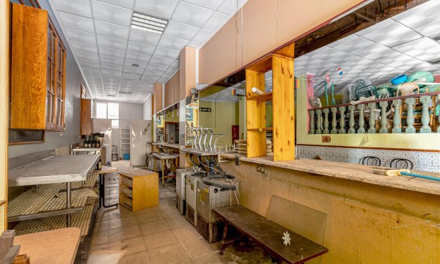 Resale - Commercial -
Torrevieja - Playa del Cura