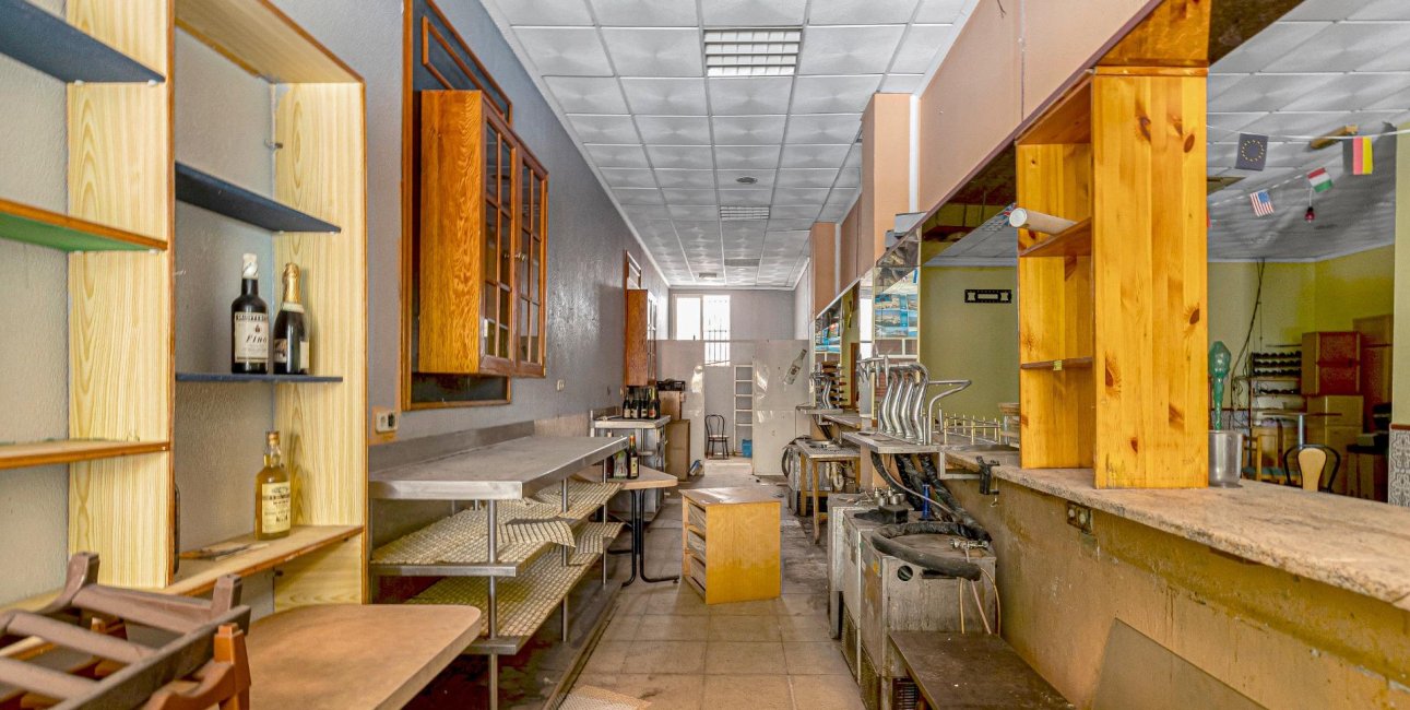 Resale - Commercial -
Torrevieja - Playa del Cura