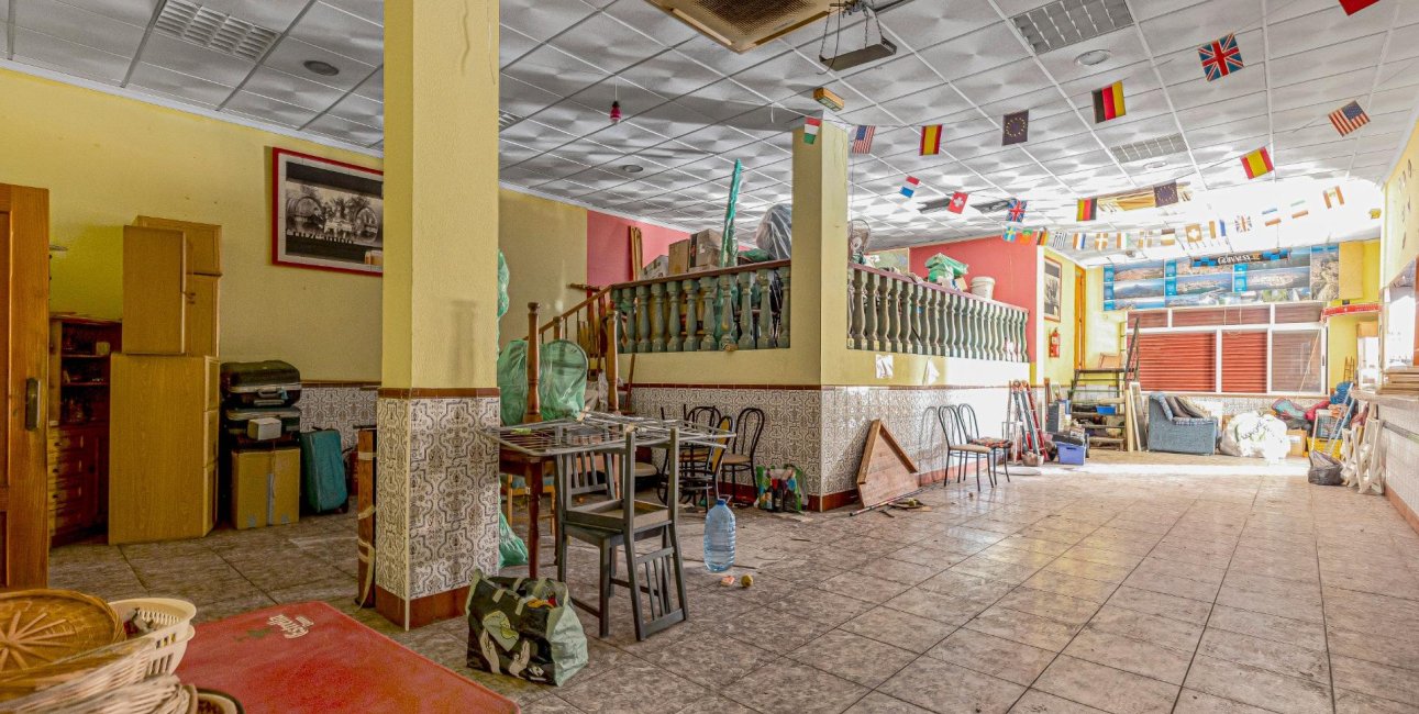 Resale - Commercial -
Torrevieja - Playa del Cura