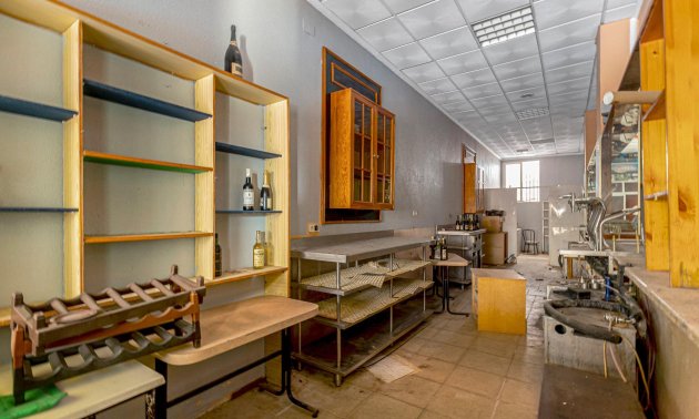 Resale - Commercial -
Torrevieja - Playa del Cura