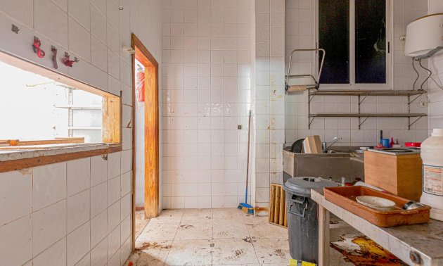 Resale - Commercial -
Torrevieja - Playa del Cura