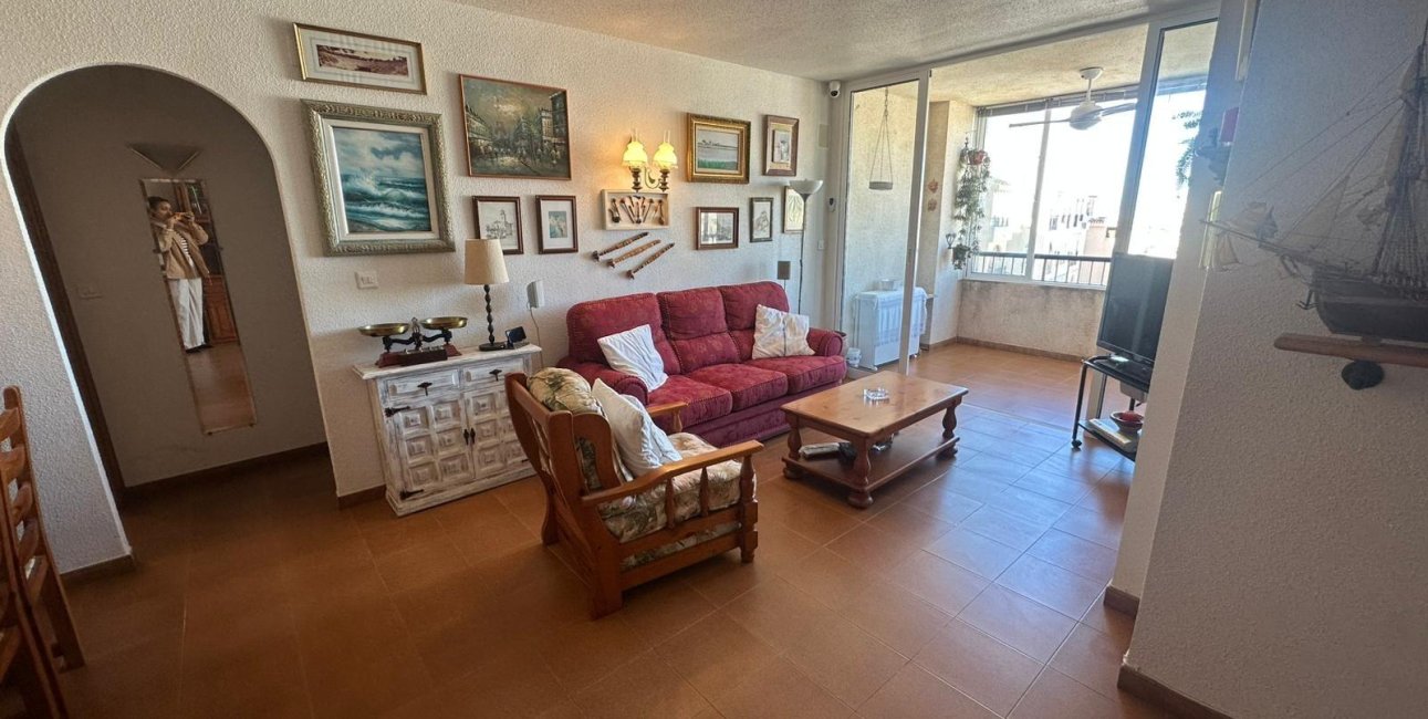 Reventa - Ático -
Torrevieja - La Mata