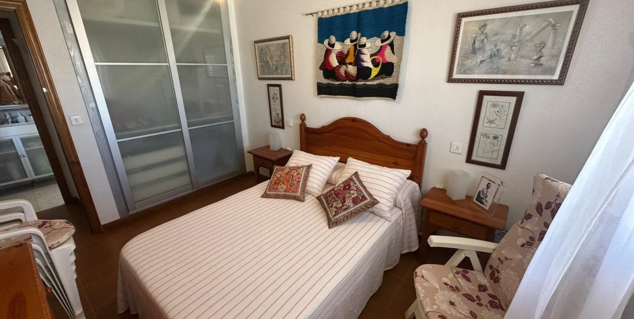 Reventa - Ático -
Torrevieja - La Mata