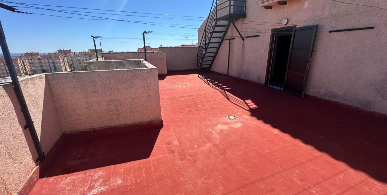 Reventa - Ático -
Torrevieja - La Mata