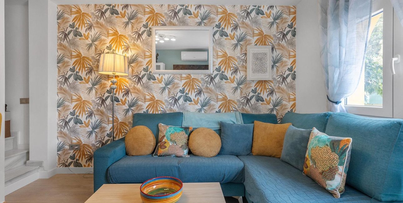 Resale - Villa -
Guardamar del Segura - Urbanizaciones