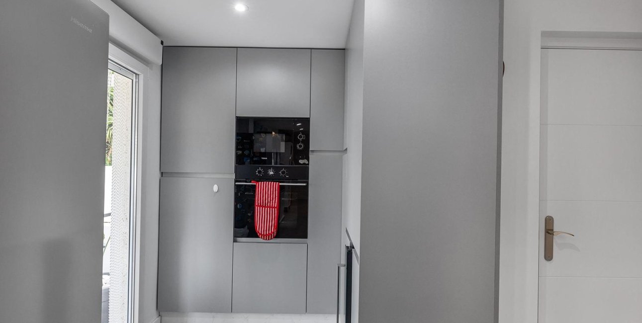 Resale - Villa -
Guardamar del Segura - Urbanizaciones