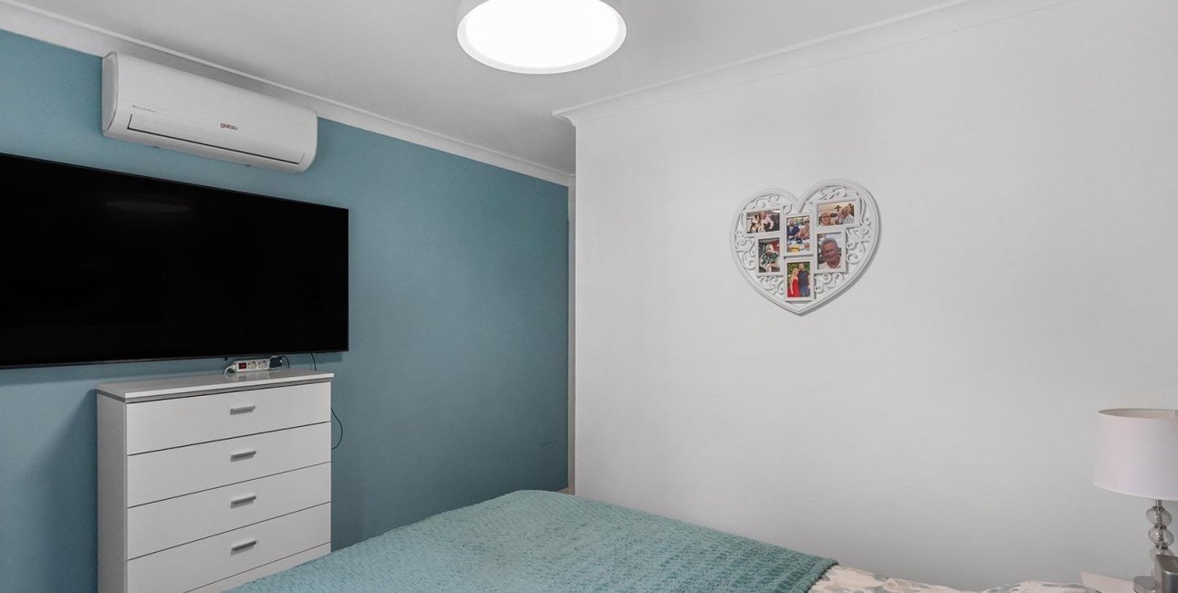 Resale - Villa -
Guardamar del Segura - Urbanizaciones