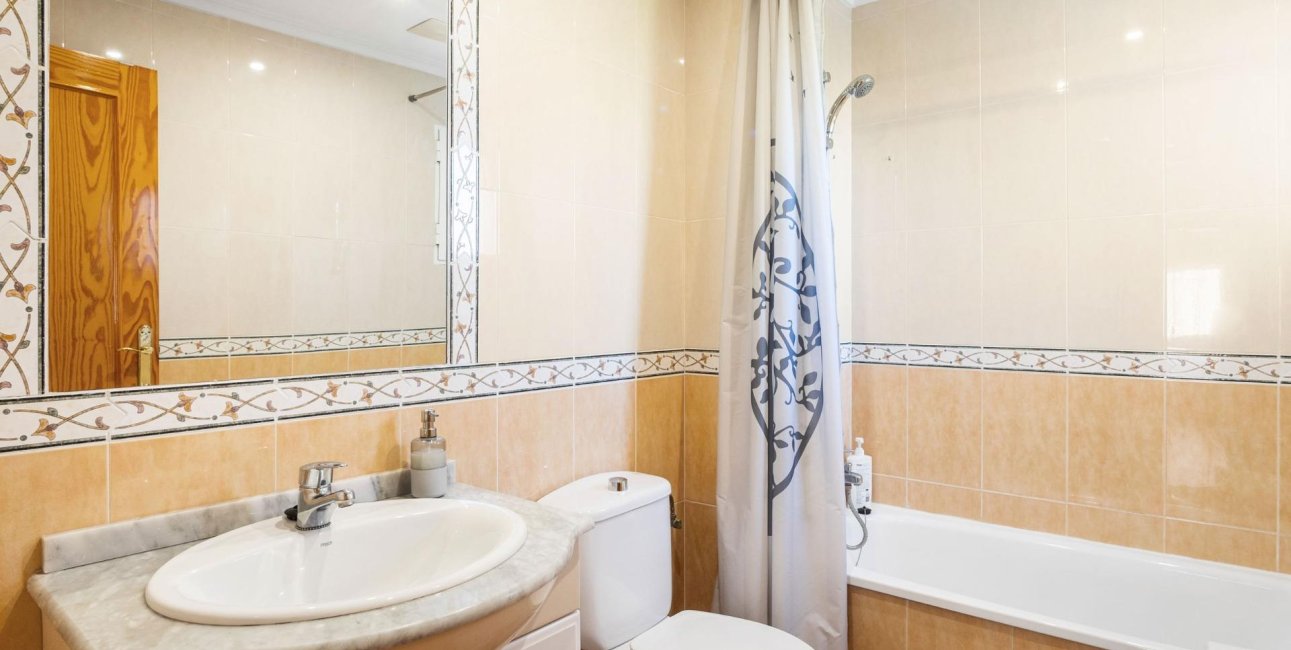 Resale - Apartment / flat -
Dehesa de campoamor - Campoamor