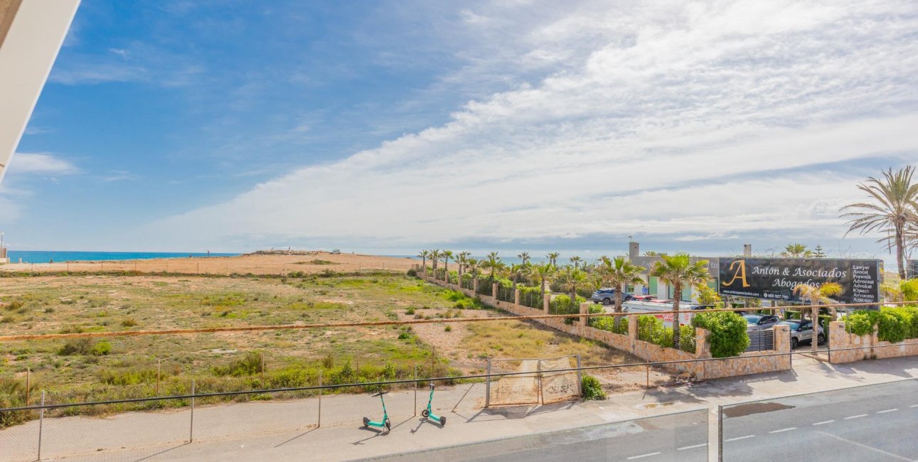 Resale - Apartment / flat -
Torrevieja - Frutales - Rosaleda