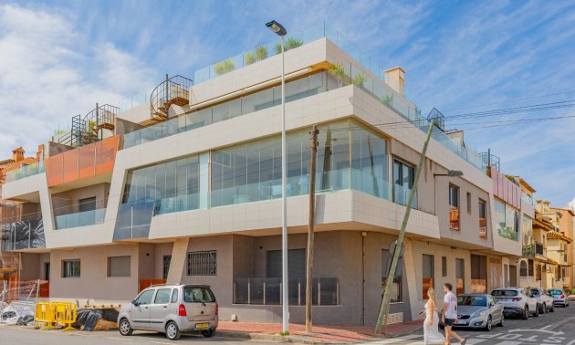 Resale - Apartment / flat -
Torrevieja - Frutales - Rosaleda