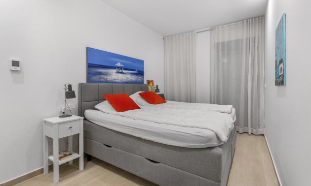 Resale - Apartment / flat -
Torrevieja - Frutales - Rosaleda