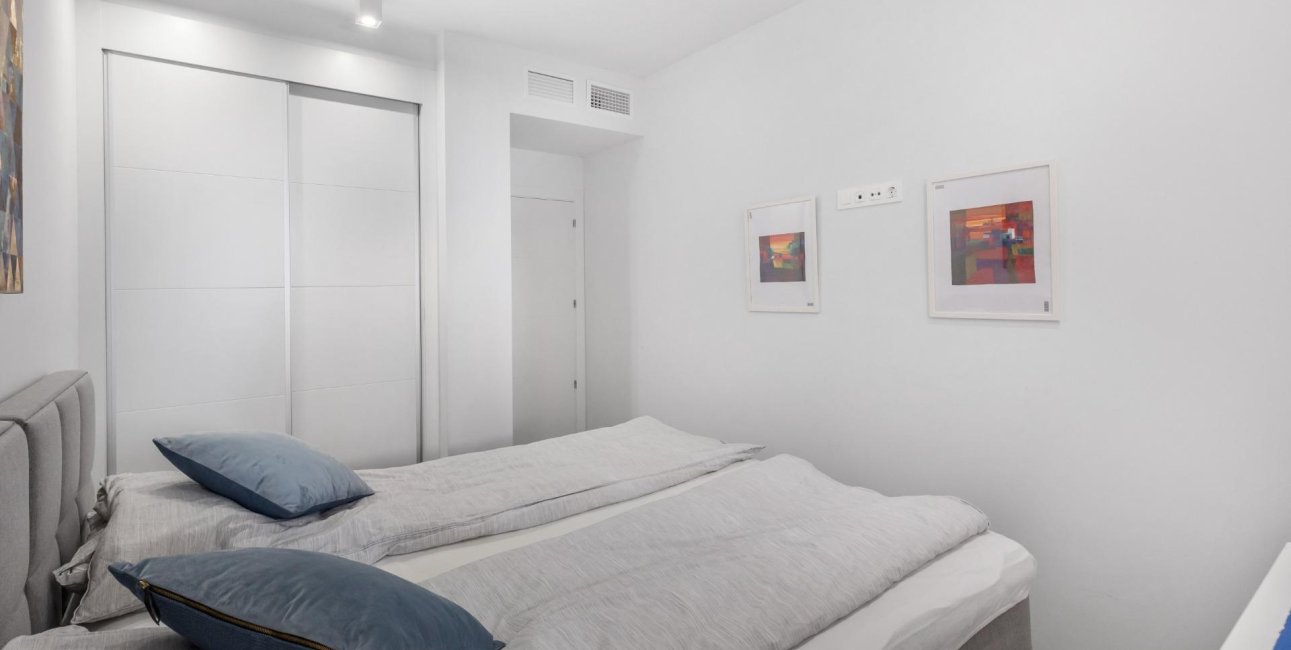 Resale - Apartment / flat -
Torrevieja - Frutales - Rosaleda